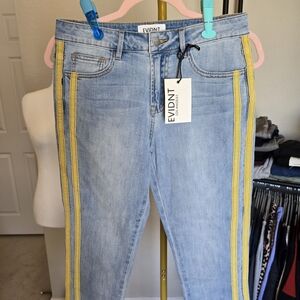 EVIDNT NWT 27 Women's Light Blue Skinny Jeans with Yellow Stripes